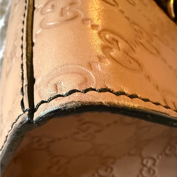 Gucci Blush Leather Shoulder Bag with Tassels - Picture 5 of 11